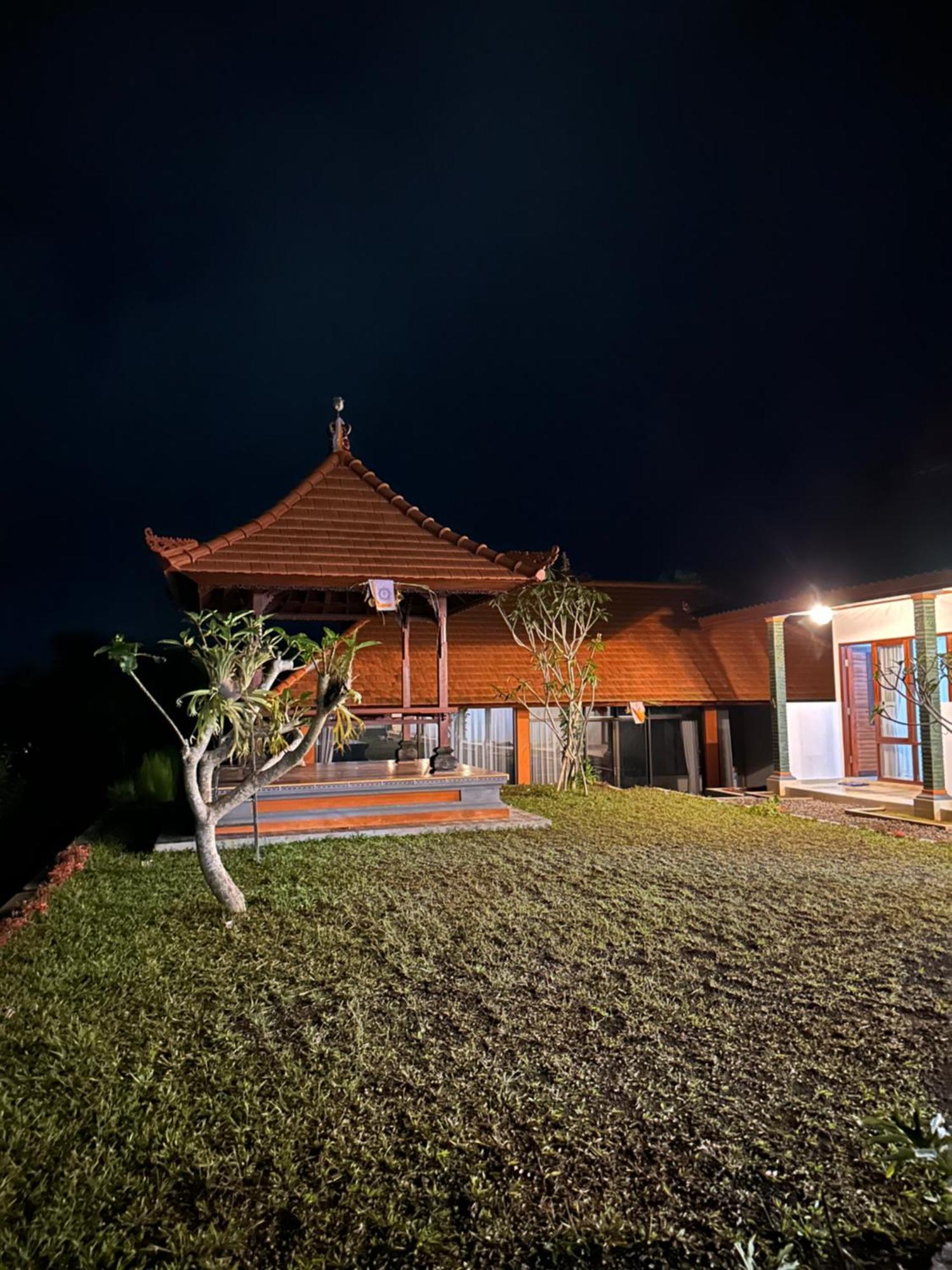 Bali Basuki Retreat Center Lägenhet Besakih Exteriör bild