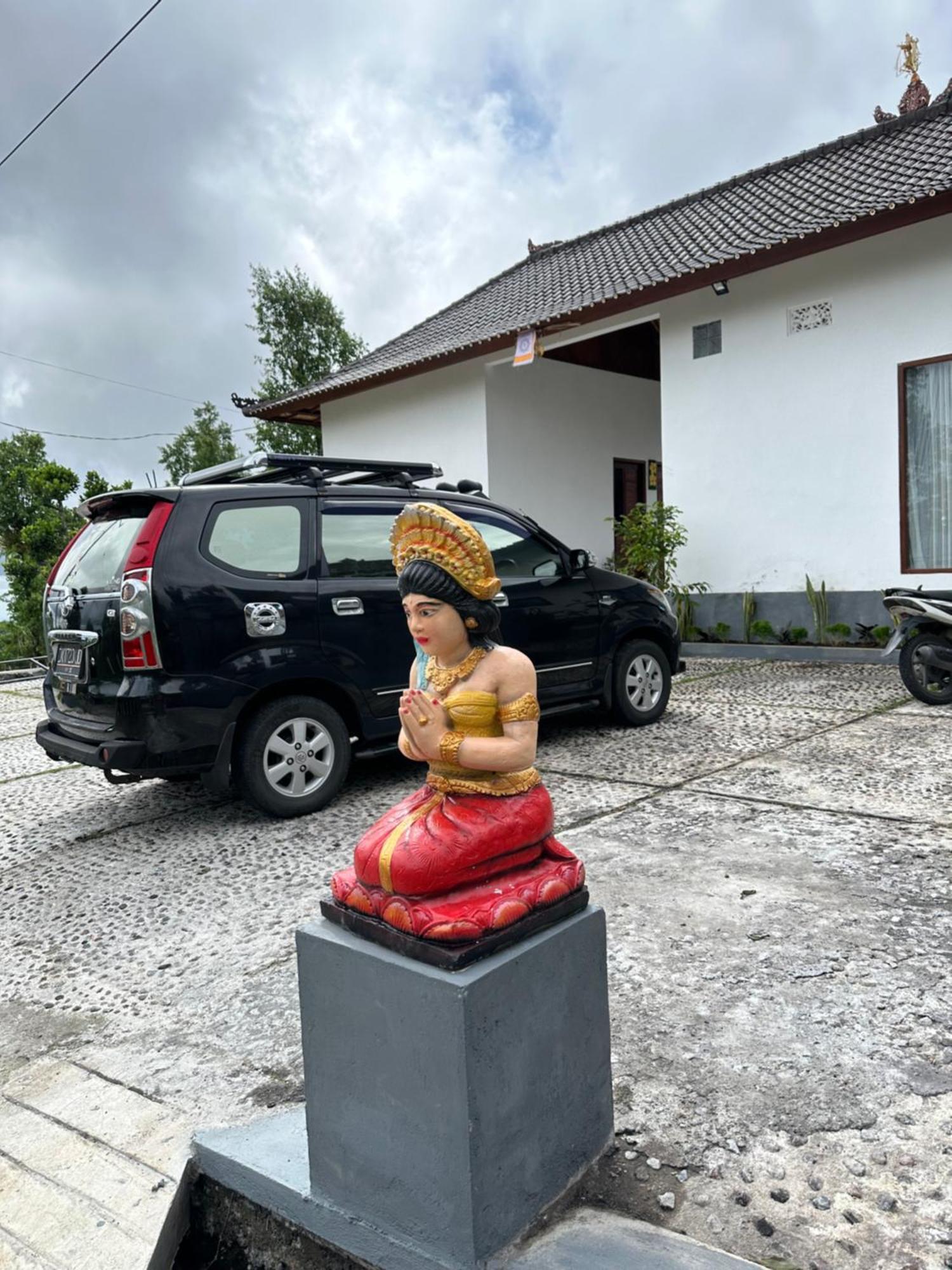 Bali Basuki Retreat Center Lägenhet Besakih Exteriör bild