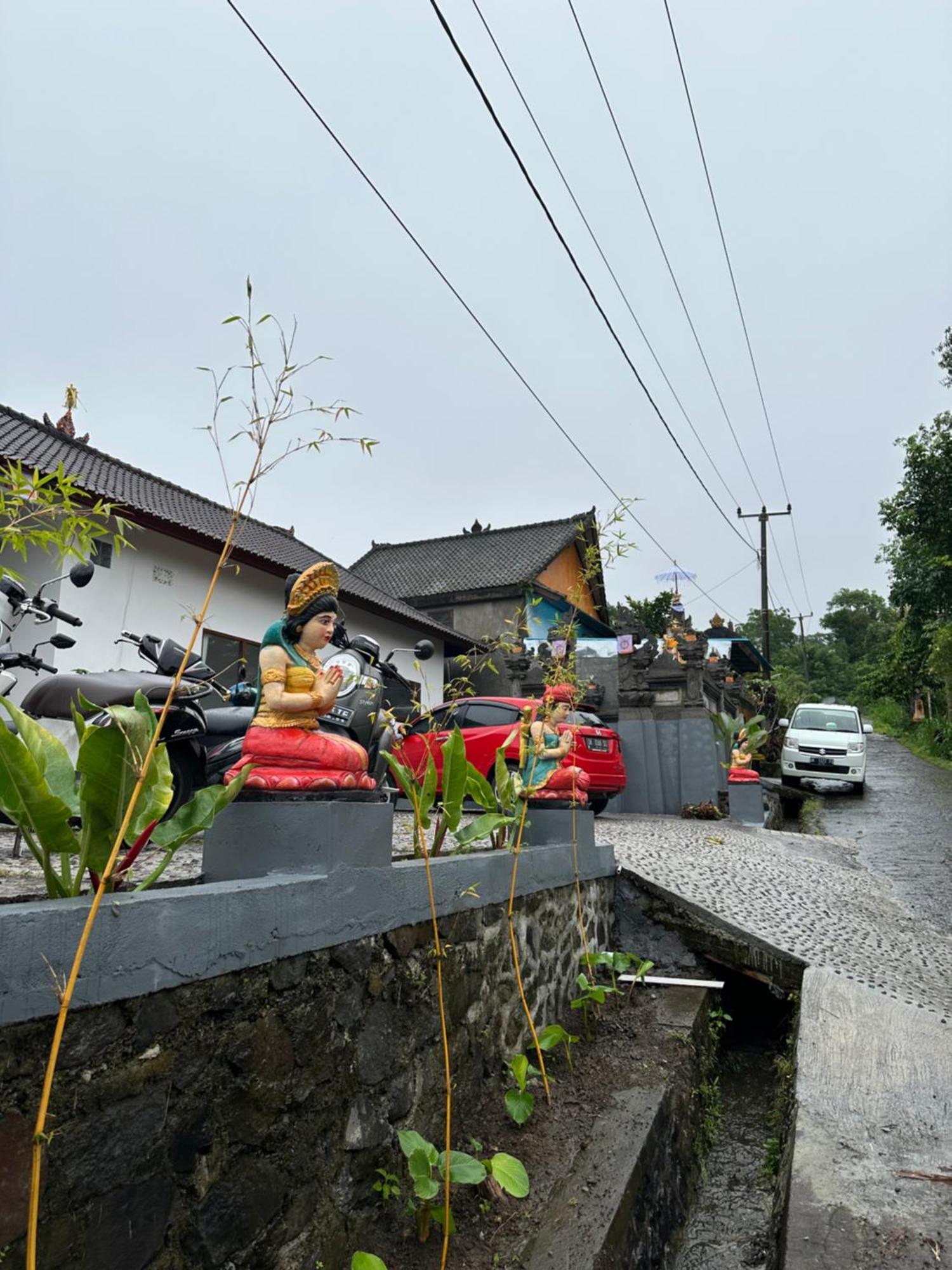 Bali Basuki Retreat Center Lägenhet Besakih Exteriör bild