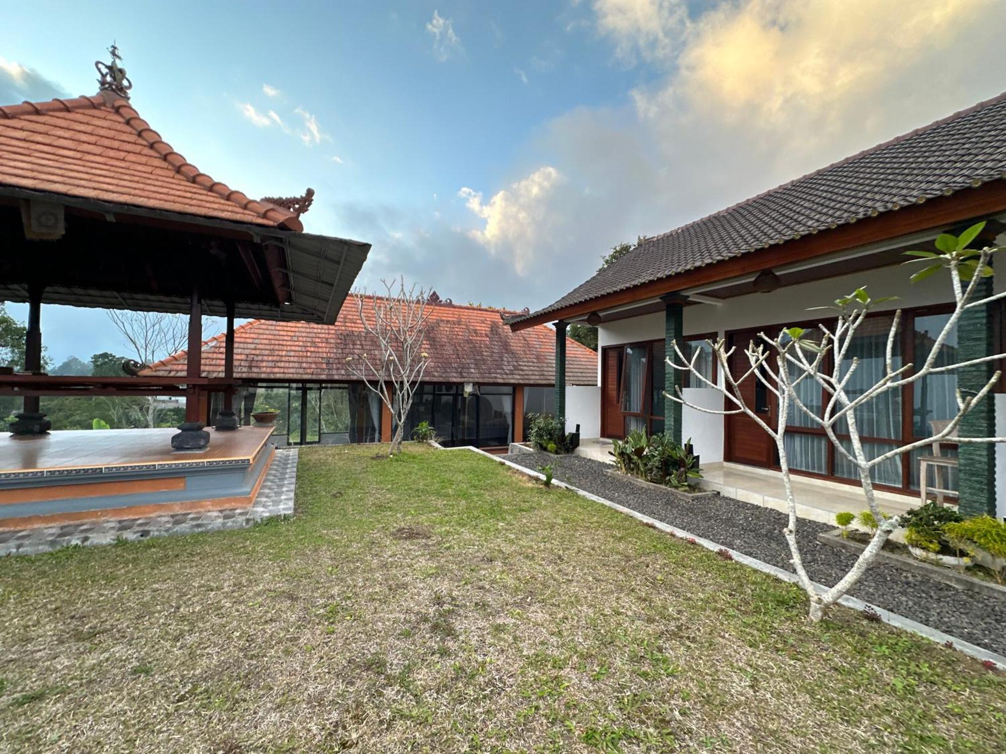 Bali Basuki Retreat Center Lägenhet Besakih Exteriör bild